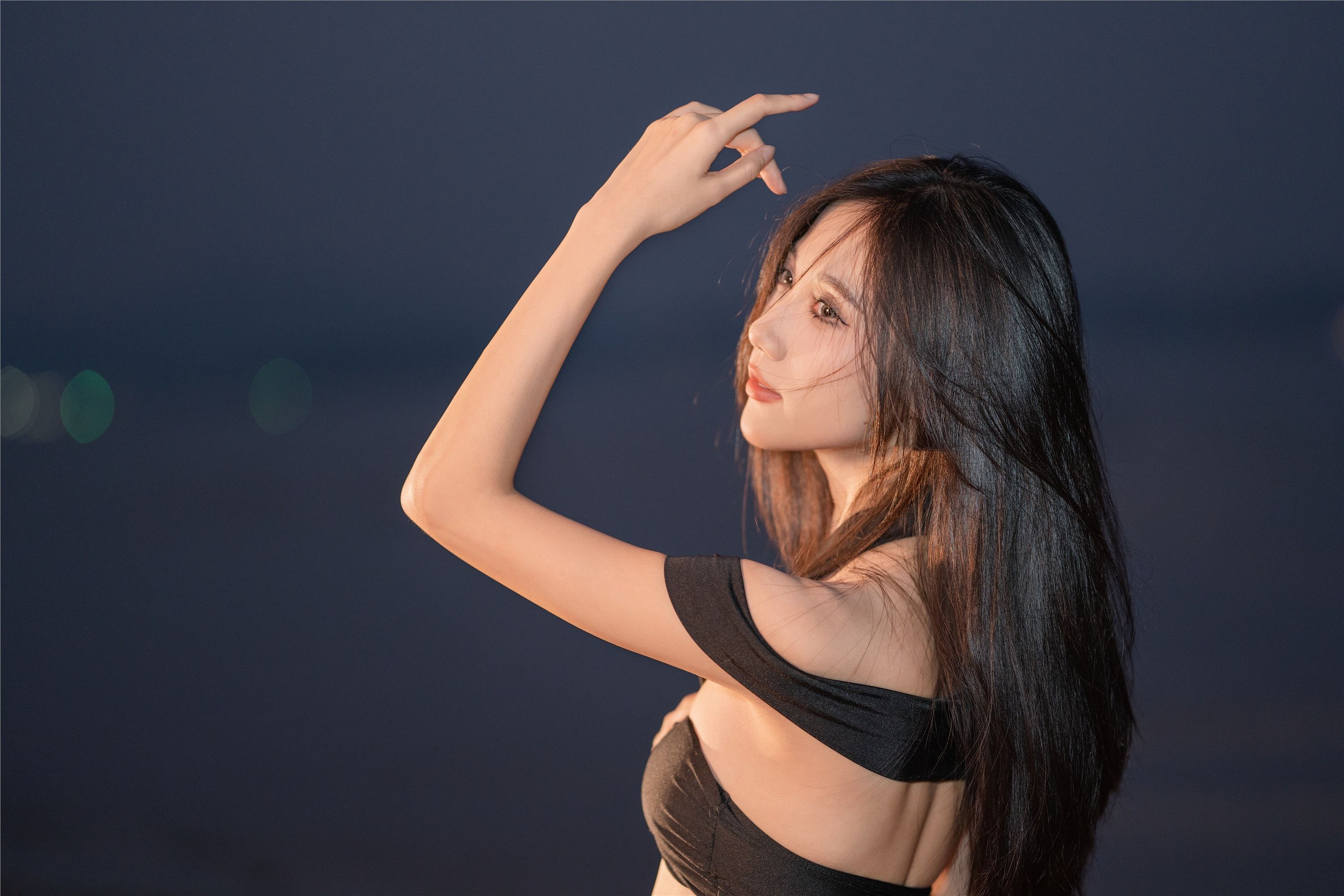 YITUYU艺图语 2025.01.06 夜幕下的海边少女 o1ne万